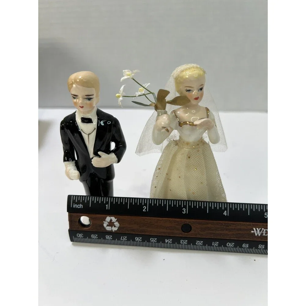 Vintage 1950s Bride & Groom Cake Topper Wedding Traditional Veil Tuxedo Blonde